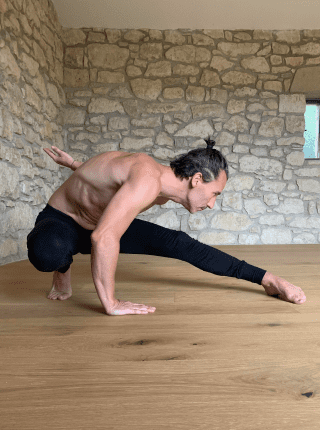 Rénald Sanzey - l’enseignement du Shadow Yoga Perpignan